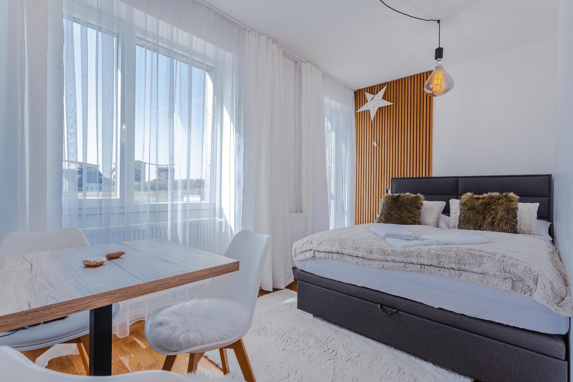 Meadows Apartments Klinovec Лоучна-под-Клиновцем Экстерьер фото